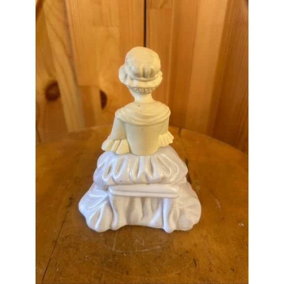 Avon Betsy Ross Figurine Cologne Bottle 1976!  Vintage!  Bi-Centennial (5725) - Picture 3 of 9